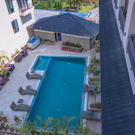 Hotel Pokhara Village & Spa 外观 照片