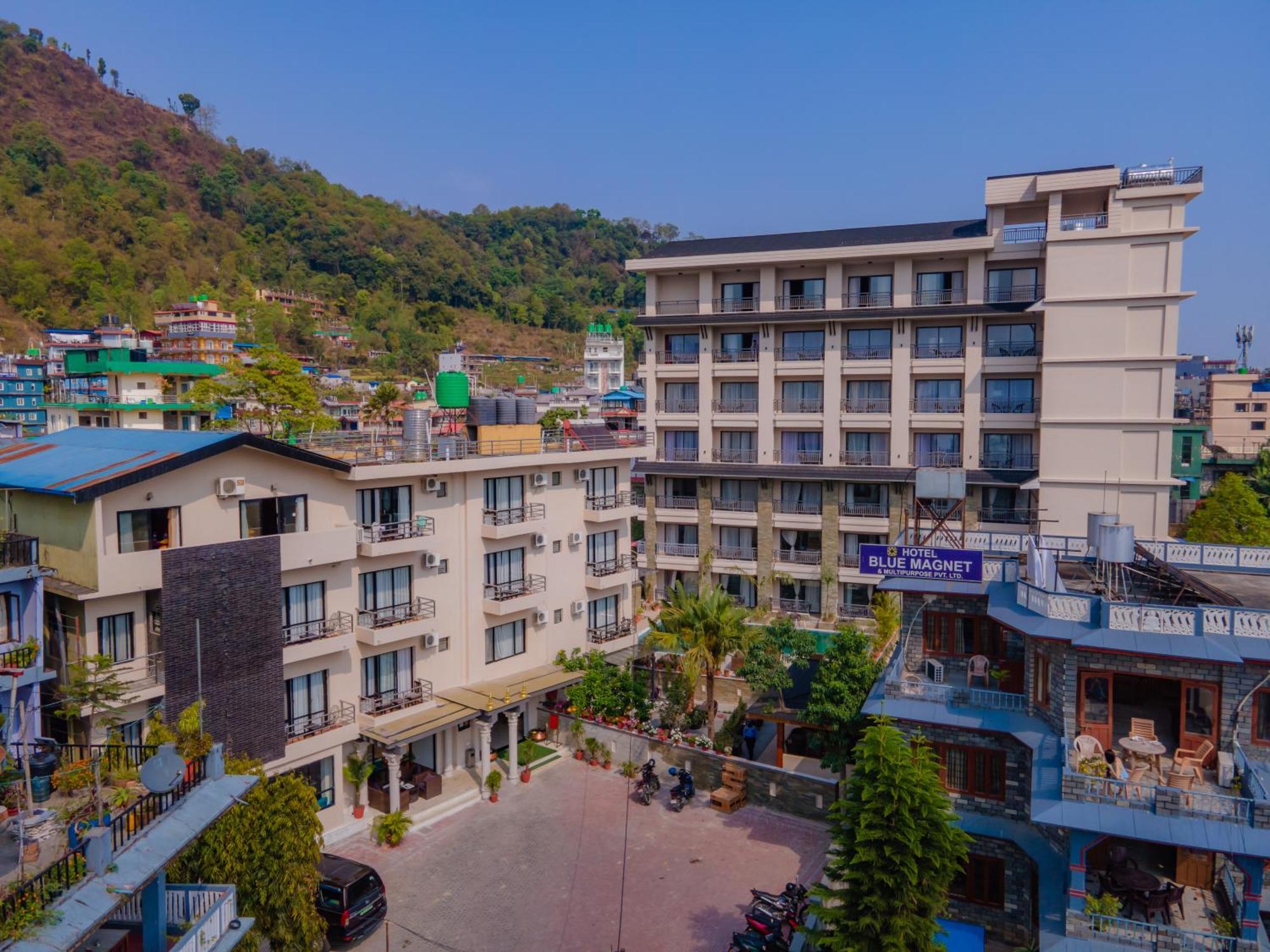 Hotel Pokhara Village & Spa 外观 照片