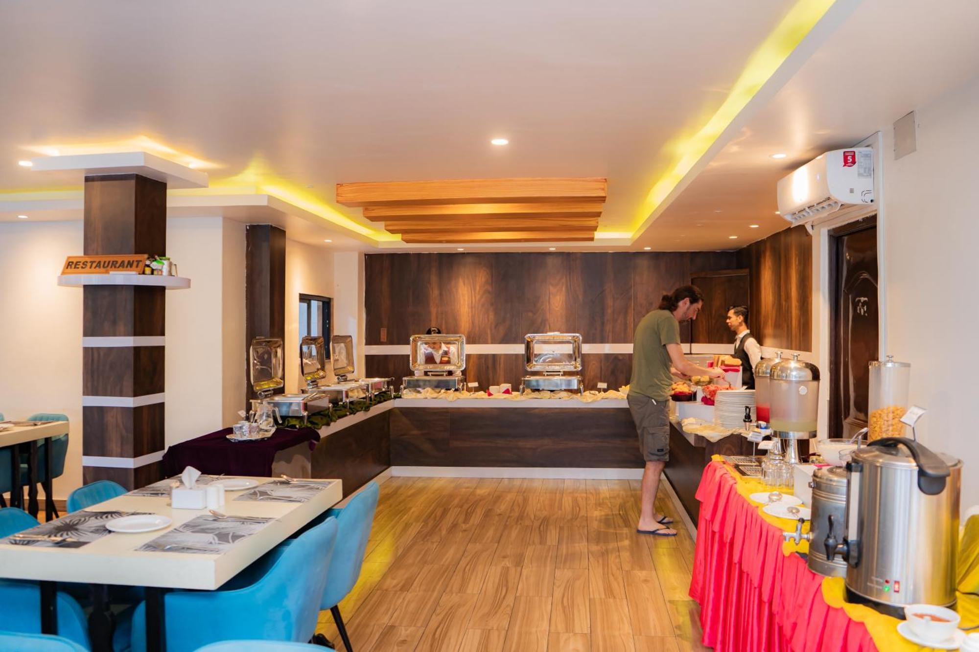 Hotel Pokhara Village & Spa 外观 照片